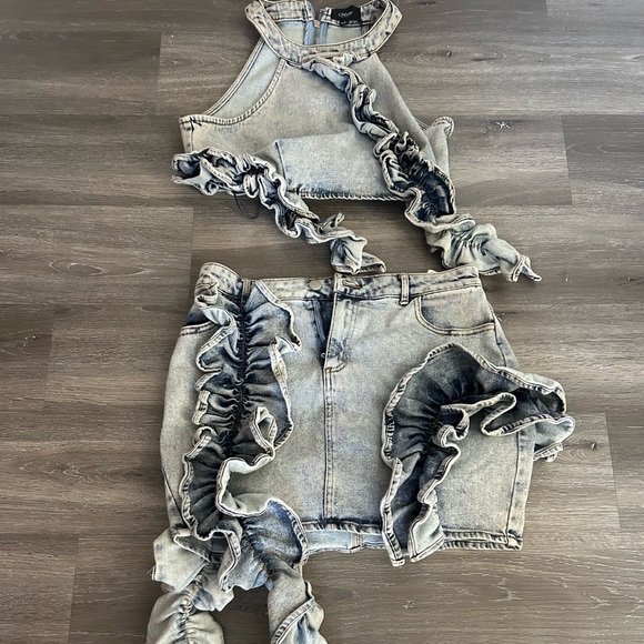 Stylish Ruffled Denim Skirt set - Picture 1 of 5